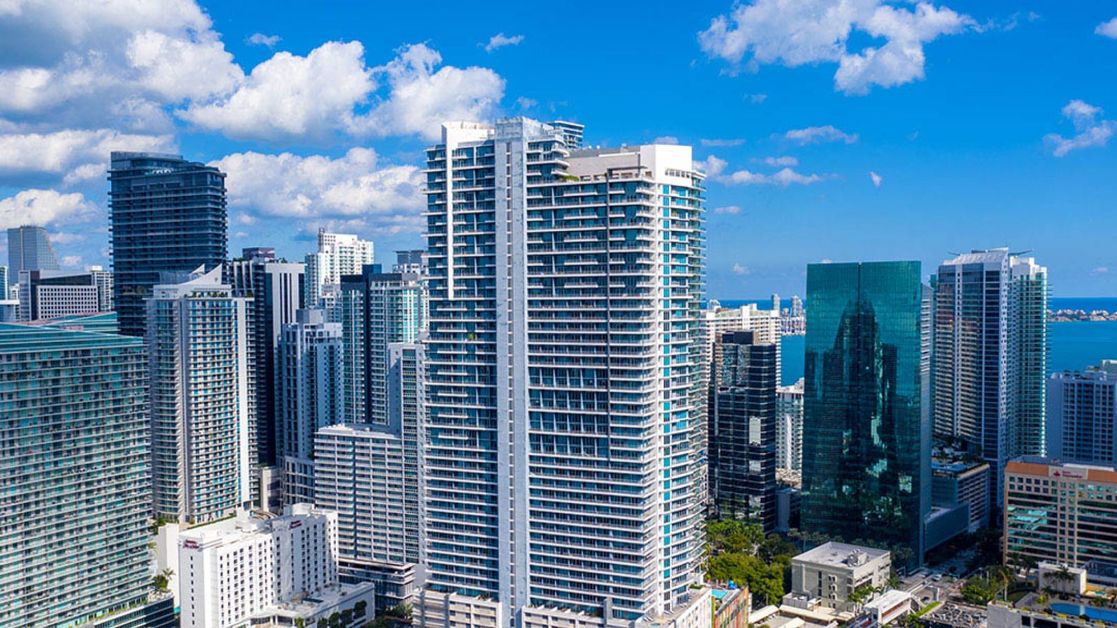 Infinity at Brickell: the building from outside, in Miami.