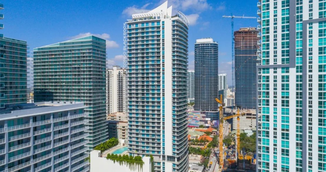 Millecento: the building from outside, in Miami.