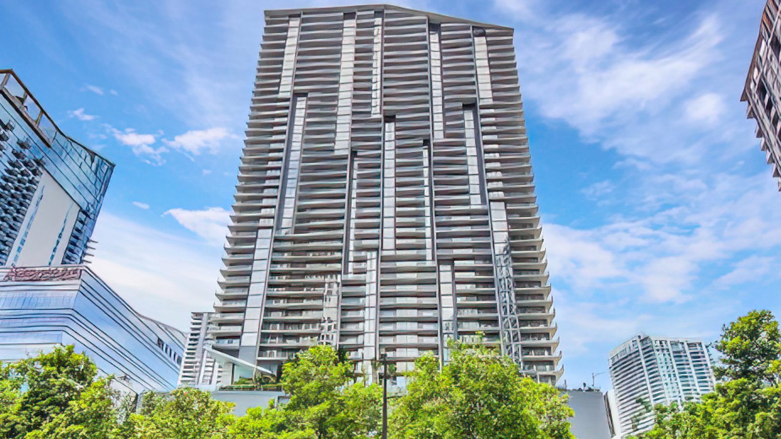 Reach Brickell City Centre: the building from outside, in Miami.